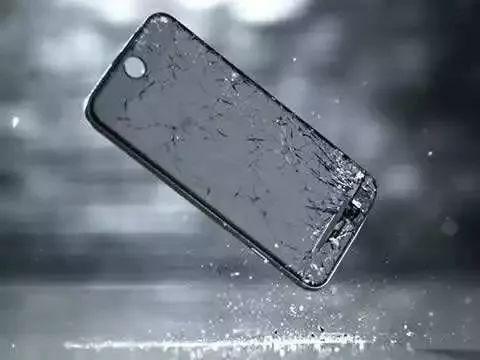 問：你能忍受碎屏手機(jī)嗎？