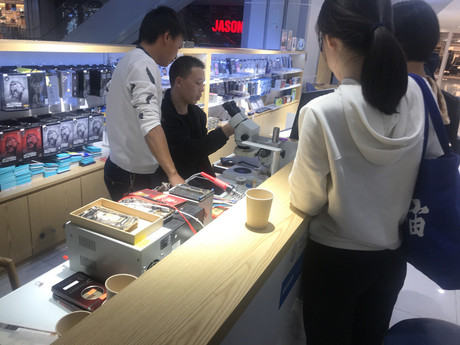 蘭州城關區(qū)蘋果維修點：益電－蘭州G99國芳店服務態(tài)度挺好